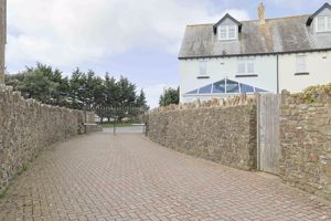 Photo 26- click for photo gallery